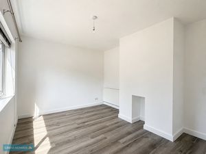 Sitting room- click for photo gallery